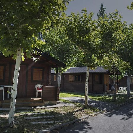 Camping & Bungalows Ligueerre De Cinca Экстерьер фото