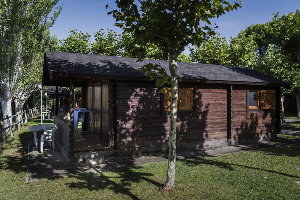 Camping & Bungalows Ligueerre De Cinca Экстерьер фото